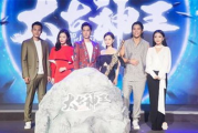 为了吃瓜进娱乐圈却火了,意外走红娱乐圈的跨界传奇